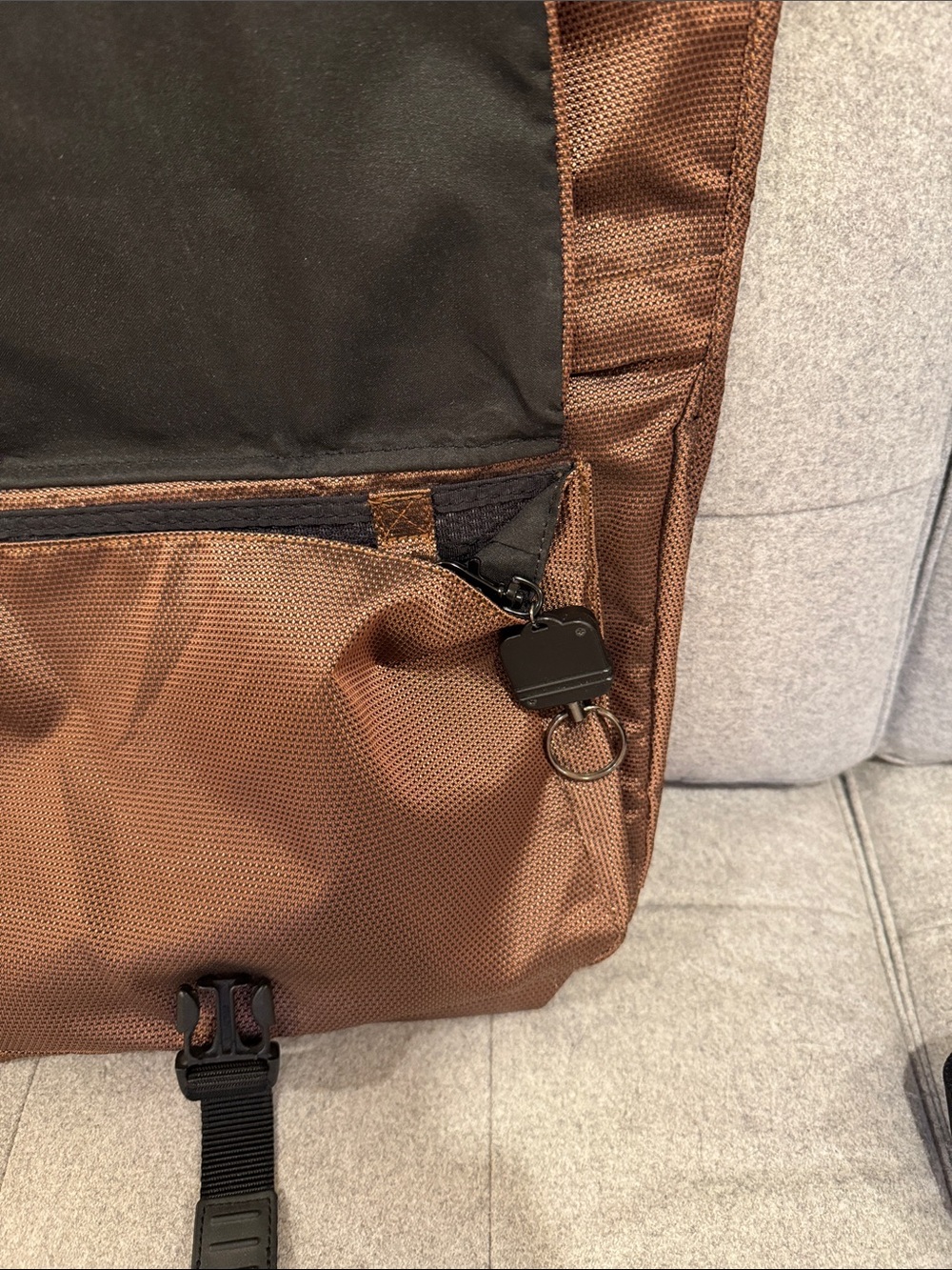 TUMI set —- Brown Messenger and Small Crossbody Set with Black Accents - Picture 3 of 7